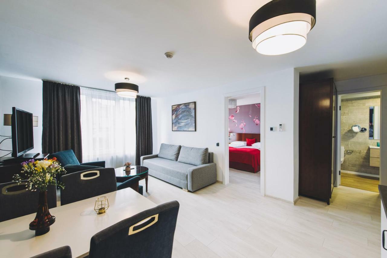 Derby Apart Hotel Alba Iulia Exterior photo