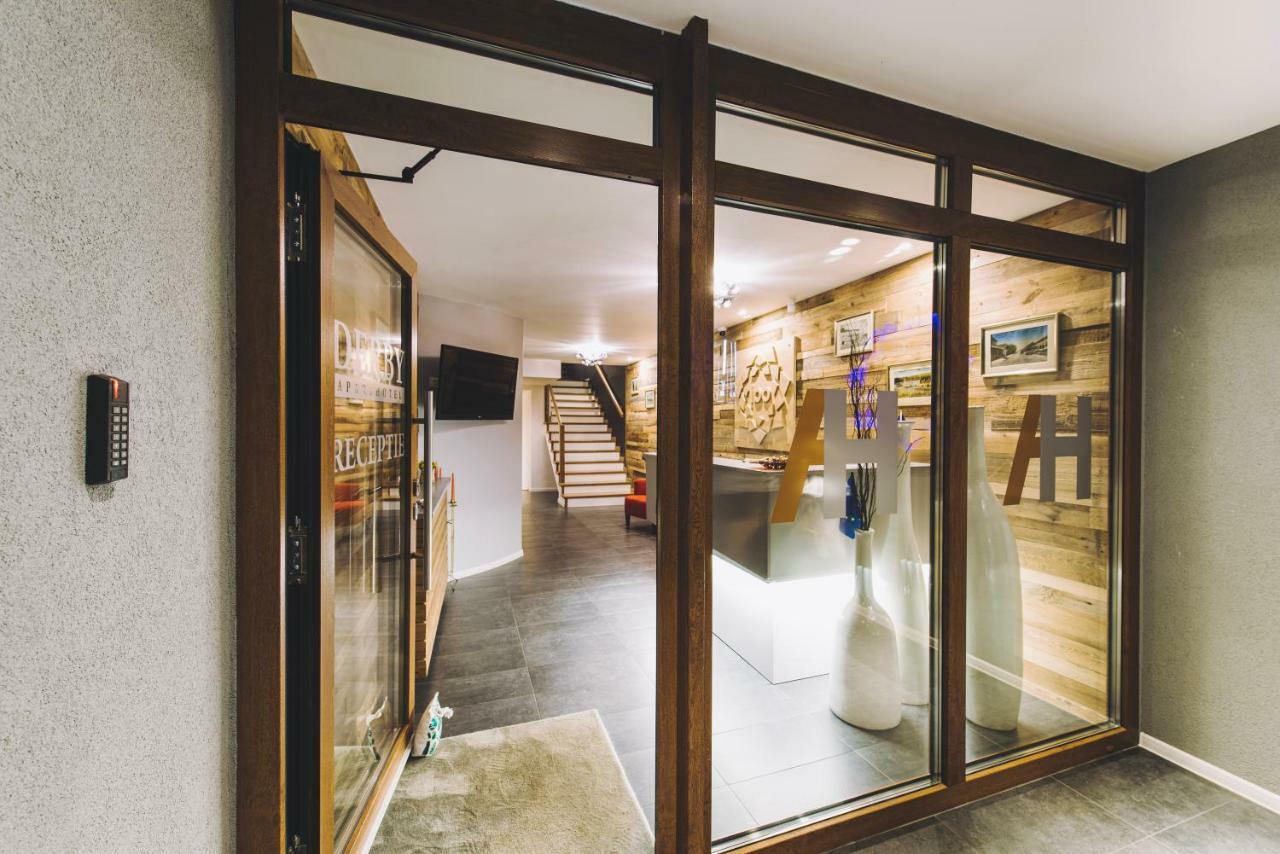 Derby Apart Hotel Alba Iulia Exterior photo