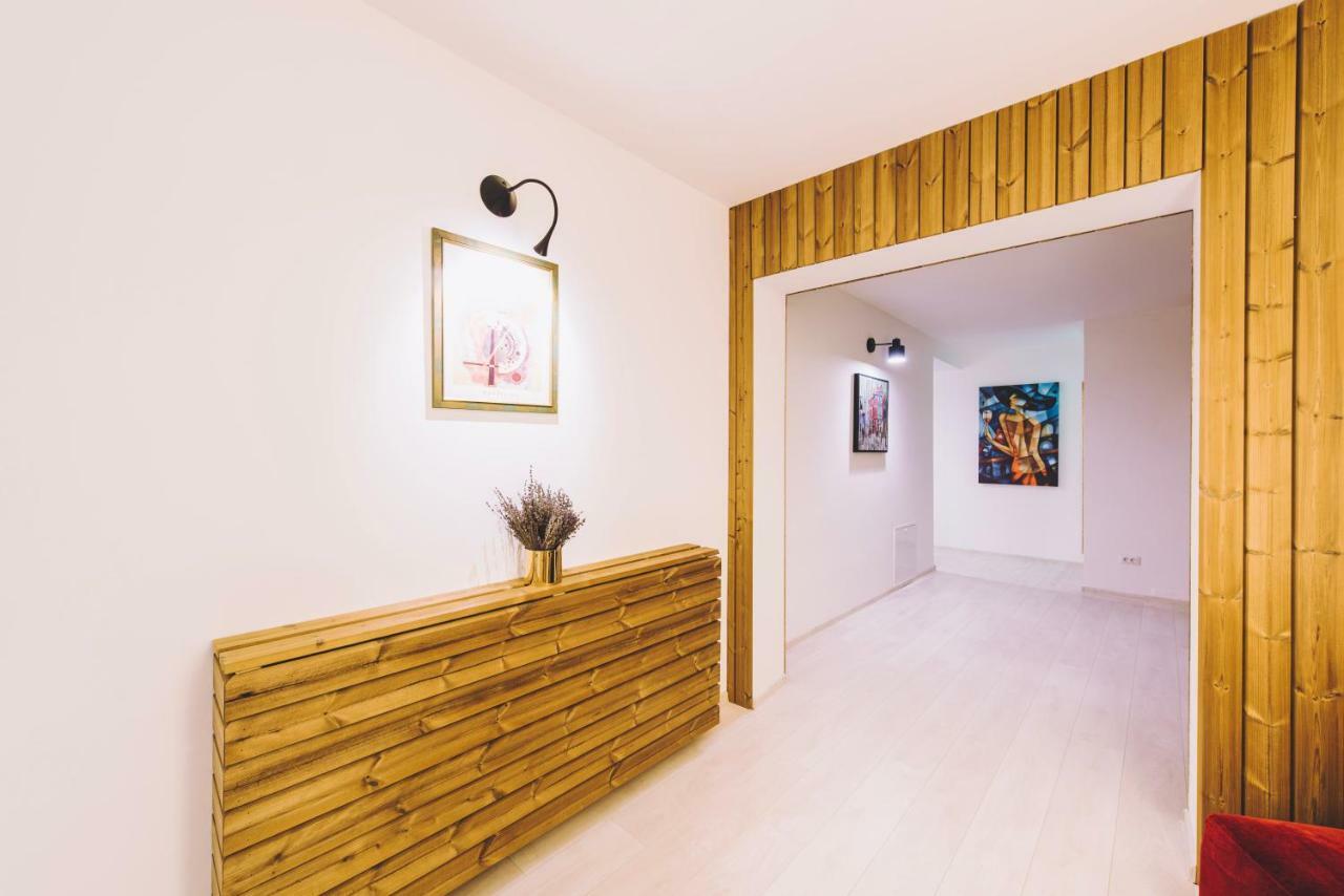 Derby Apart Hotel Alba Iulia Exterior photo